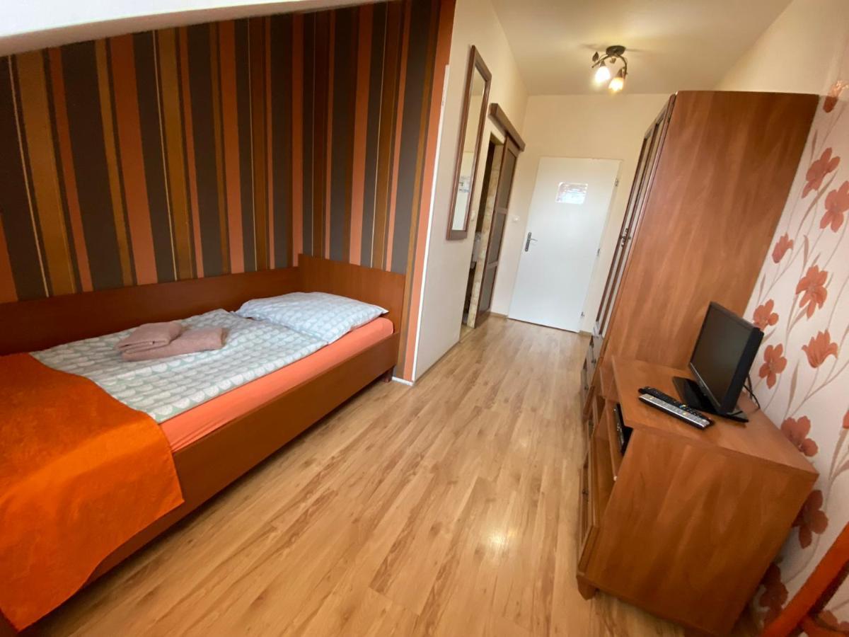 Penzion Alejova Kosice Ngoại thất bức ảnh
