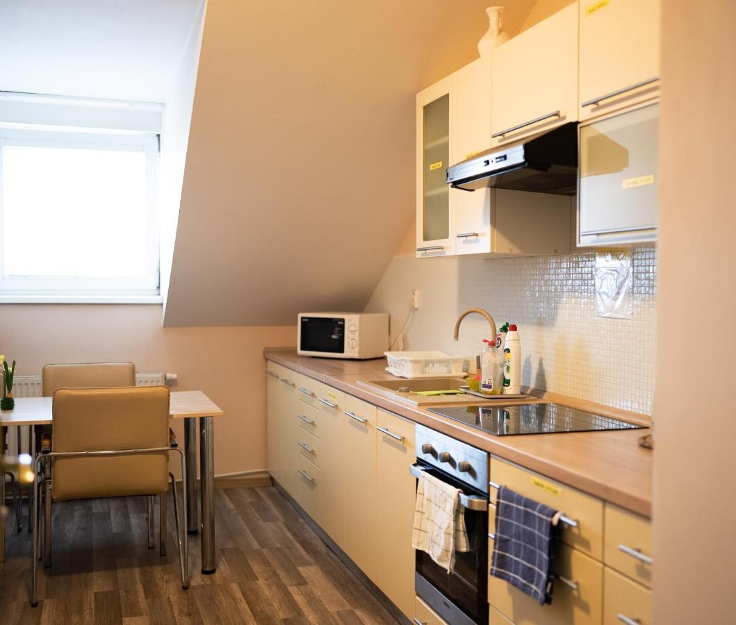 Penzion Alejova Kosice Ngoại thất bức ảnh